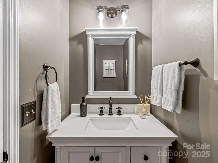 188 Club Colony Lane, Lake Toxaway, NC 28747.  MLS# CAR4231928, YatesRealty ID 17513. 