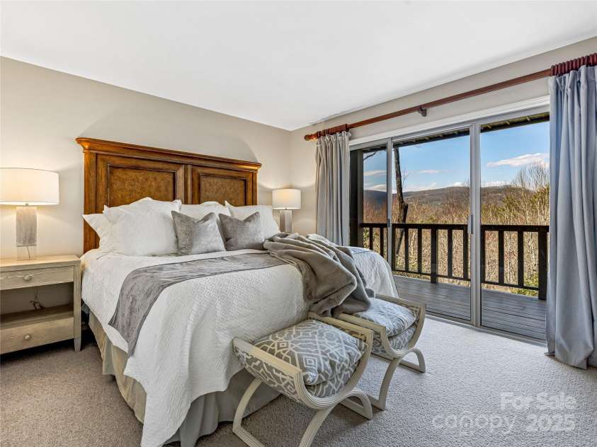 188 Club Colony Lane, Lake Toxaway, NC 28747.  MLS# CAR4231928, YatesRealty ID 17513. 