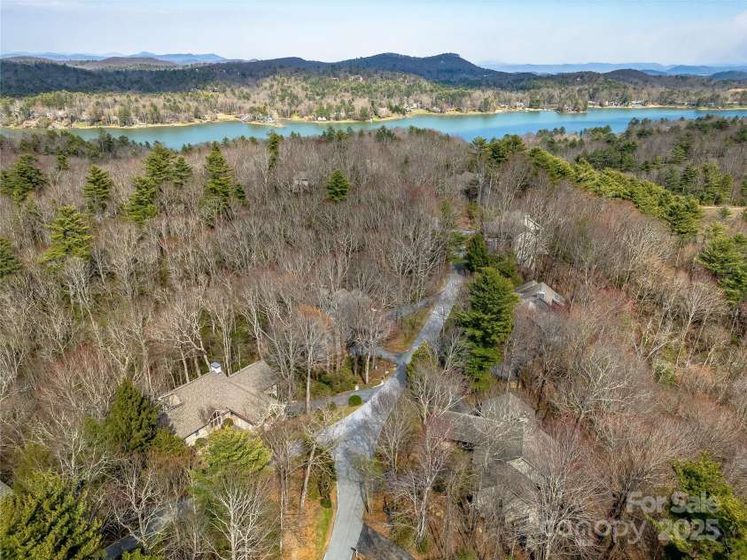 188 Club Colony Lane, Lake Toxaway, NC 28747.  MLS# CAR4231928, YatesRealty ID 17513. 