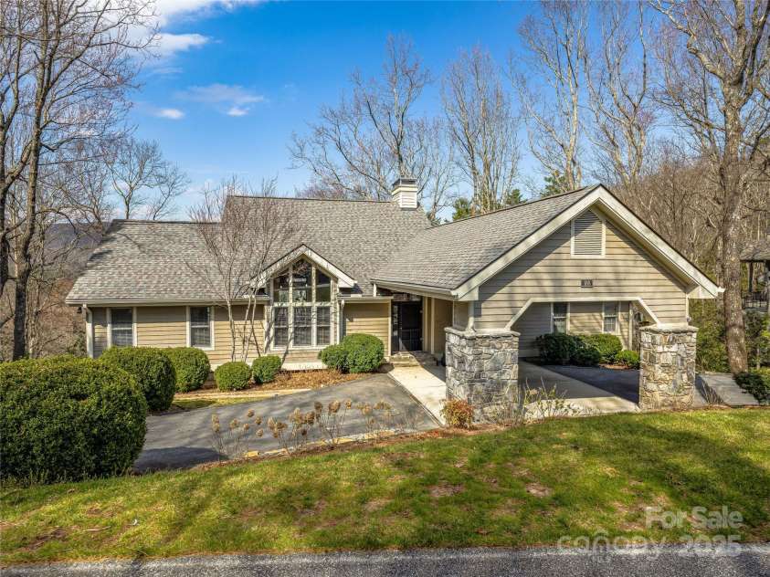 188 Club Colony Lane, Lake Toxaway, NC 28747.  MLS# CAR4231928, YatesRealty ID 17513. 