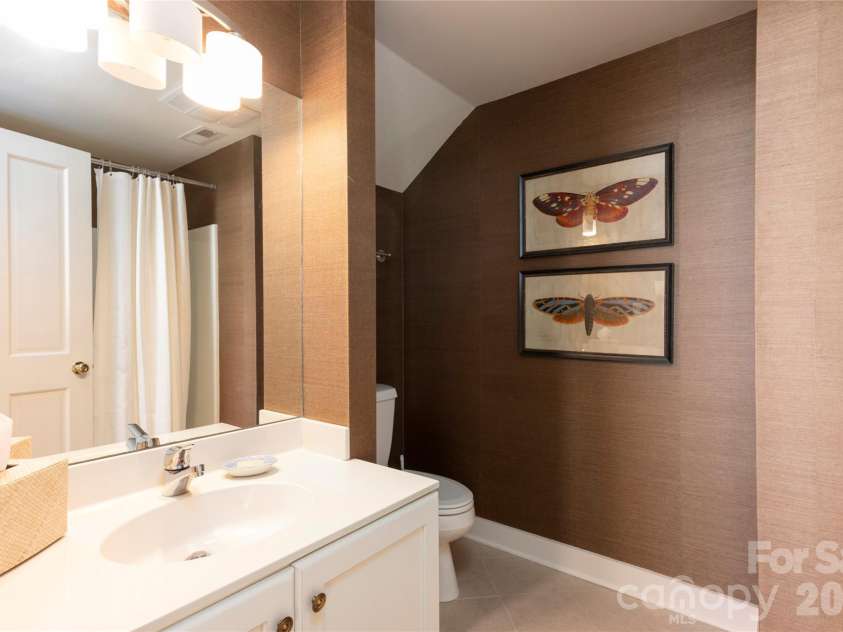 562 Panther Ridge Road, Lake Toxaway, NC 28747.  MLS# CAR4377180, YatesRealty ID 17514. 
