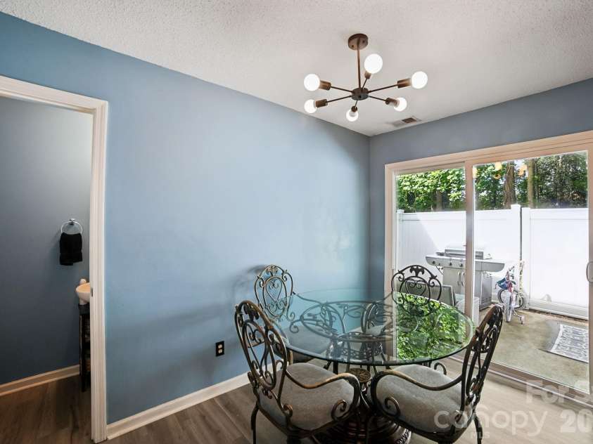 5427 Kimmerly Woods Drive, Charlotte, NC 28215.  MLS# CAR4376319, YatesRealty ID 17515. 