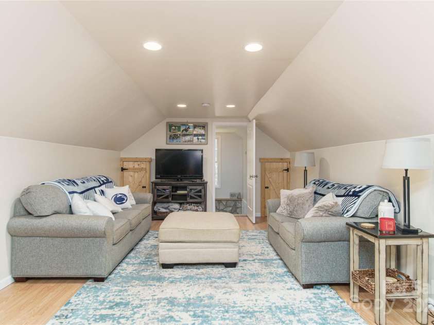 595 Brooks Road, Glade Valley, NC 28627.  MLS# CAR4231067, YatesRealty ID 17516. 