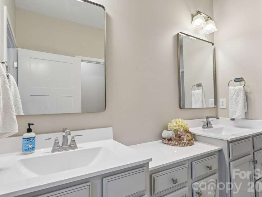 6273 Ashton Park Drive, Denver, NC 28037.  MLS# CAR4373673, YatesRealty ID 17517. 