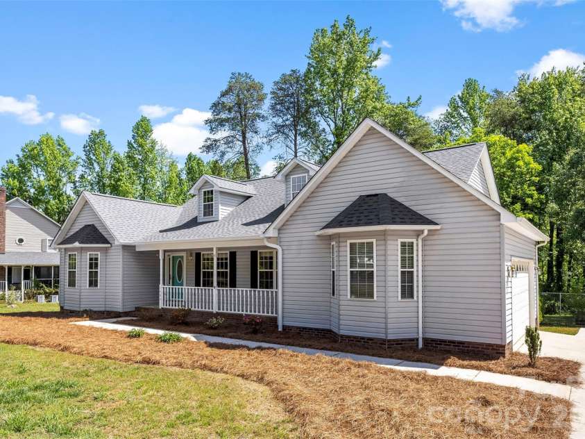 1503 East Fork Drive, Salisbury, NC 28146.  MLS# CAR4372552, YatesRealty ID 17518. 