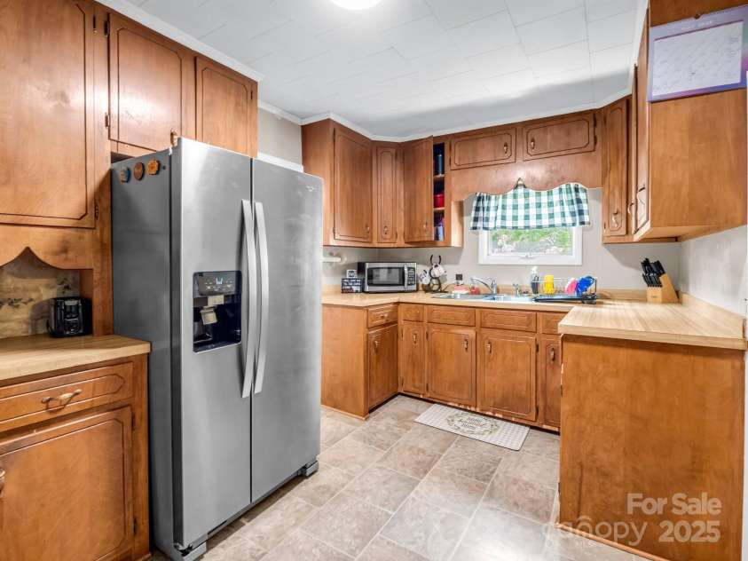 321 Jim Dobbins Road, Rutherfordton, NC 28139.  MLS# CAR4265022, YatesRealty ID 17519. 