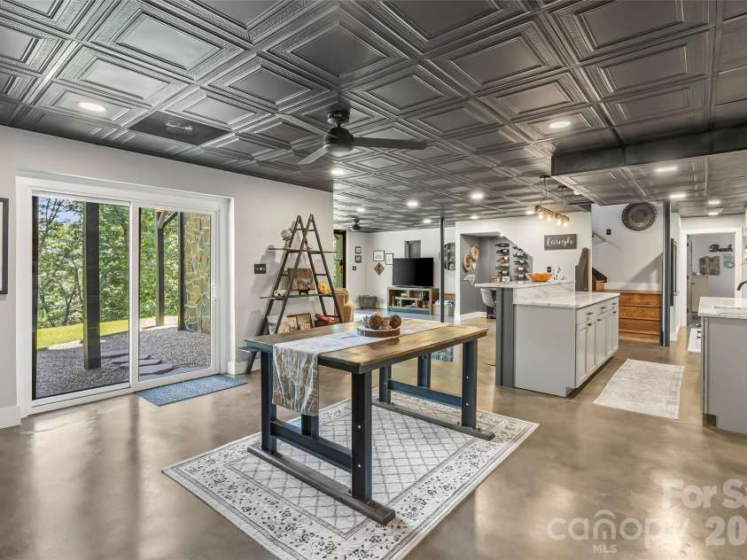 94 Osprey Roost Drive, Nebo, NC 28761.  MLS# CAR4296023, YatesRealty ID 17519. 