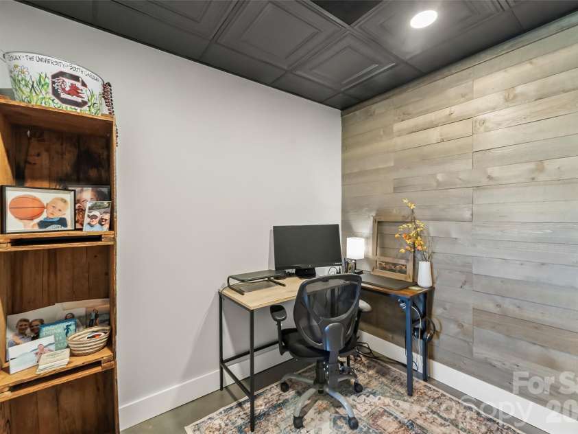 94 Osprey Roost Drive, Nebo, NC 28761.  MLS# CAR4296023, YatesRealty ID 17519. Office