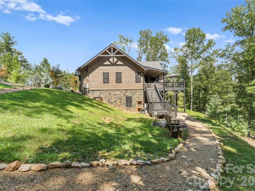 94 Osprey Roost Drive, Nebo, NC 28761.  MLS# CAR4296023, YatesRealty ID 17519. Side view