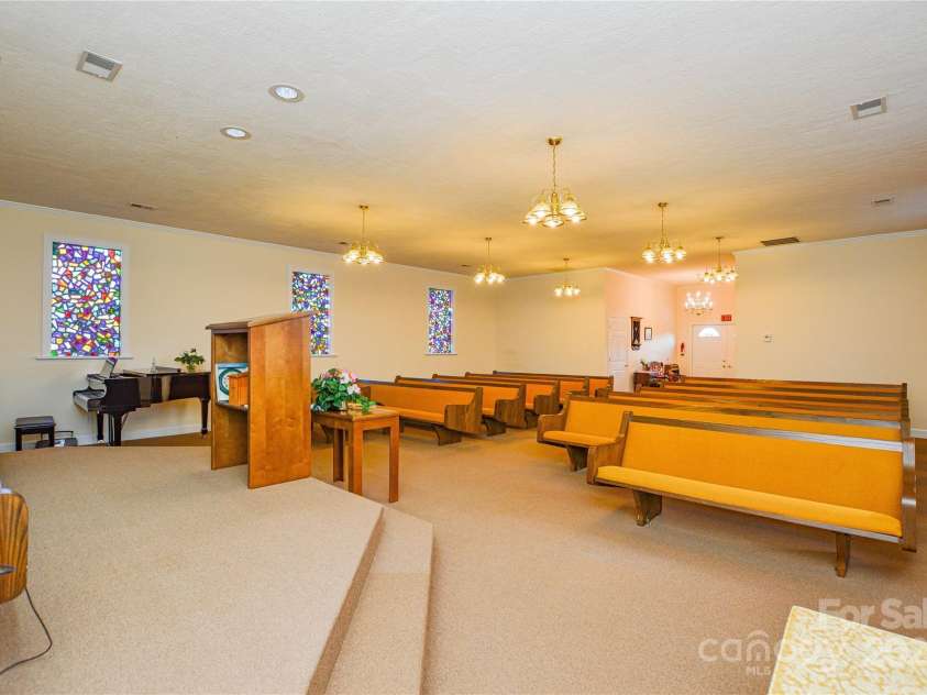 133 Bluegill Lane, Statesville, NC 28625.  MLS# CAR4307396, YatesRealty ID 1752. 