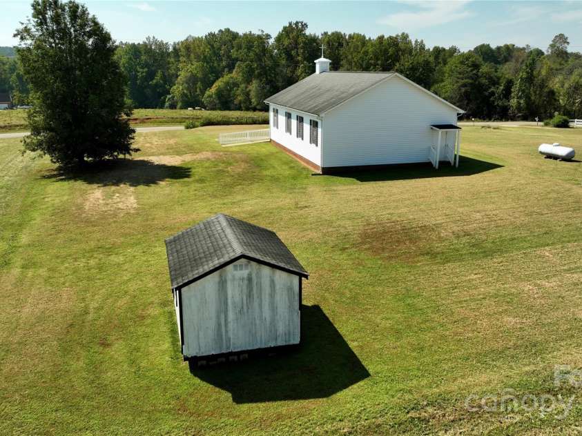 133 Bluegill Lane, Statesville, NC 28625.  MLS# CAR4307396, YatesRealty ID 1752. 