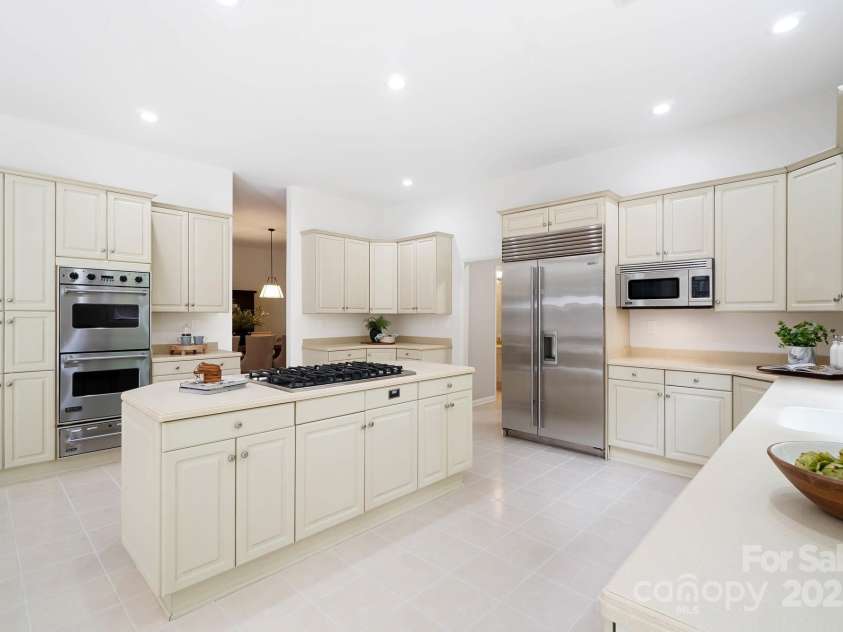1245 Bellemeade Lane, Charlotte, NC 28270.  MLS# CAR4253437, YatesRealty ID 17521. 