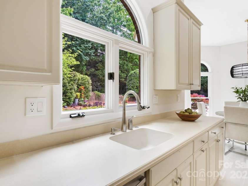 1245 Bellemeade Lane, Charlotte, NC 28270.  MLS# CAR4253437, YatesRealty ID 17521. 