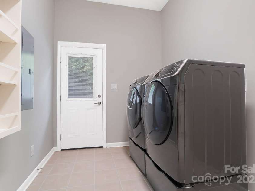 1245 Bellemeade Lane, Charlotte, NC 28270.  MLS# CAR4253437, YatesRealty ID 17521. 