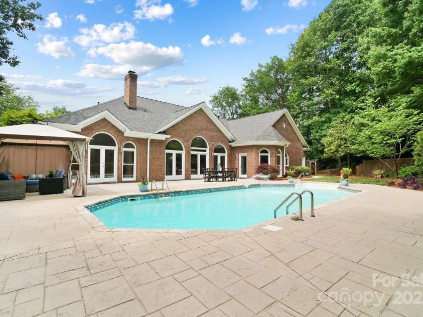 1245 Bellemeade Lane, Charlotte, NC 28270.  MLS# CAR4253437, YatesRealty ID 17521. 