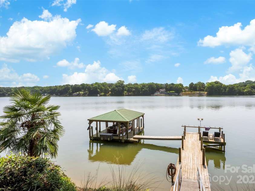 812 Bell Post Road, Belmont, NC 28012.  MLS# CAR4265548, YatesRealty ID 17523. 