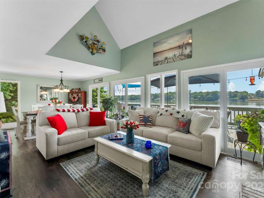 812 Bell Post Road, Belmont, NC 28012.  MLS# CAR4265548, YatesRealty ID 17523. 