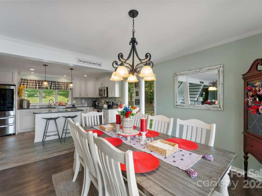 812 Bell Post Road, Belmont, NC 28012.  MLS# CAR4265548, YatesRealty ID 17523. 