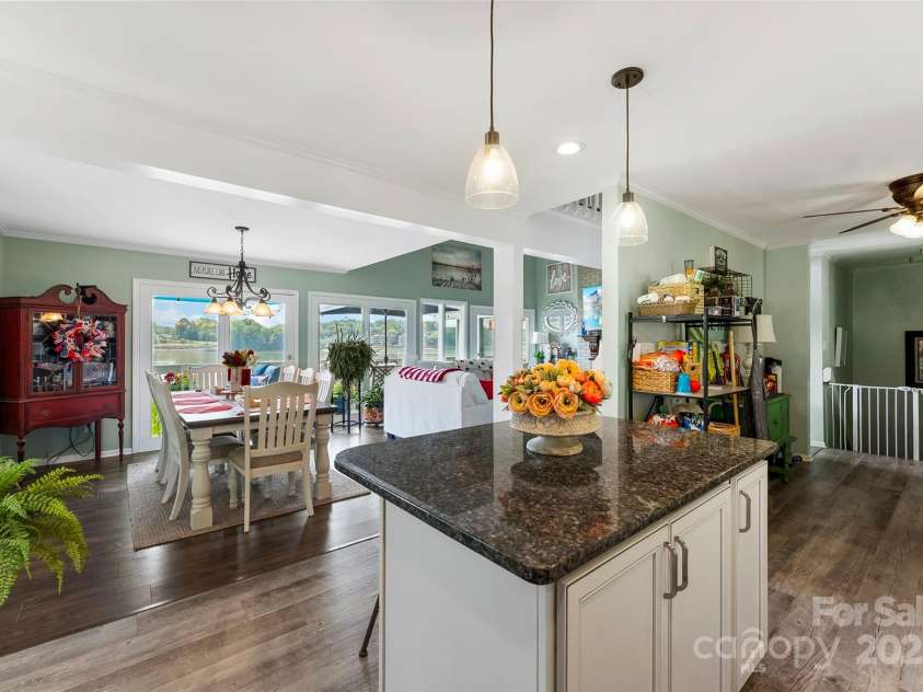 812 Bell Post Road, Belmont, NC 28012.  MLS# CAR4265548, YatesRealty ID 17523. 