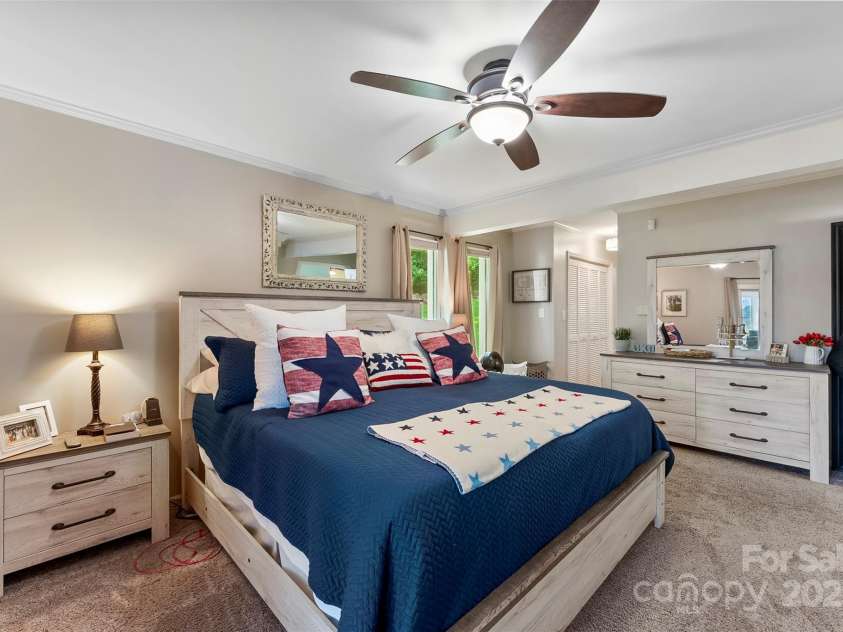 812 Bell Post Road, Belmont, NC 28012.  MLS# CAR4265548, YatesRealty ID 17523. 