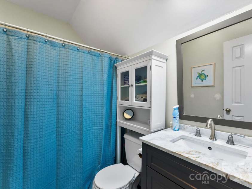 812 Bell Post Road, Belmont, NC 28012.  MLS# CAR4265548, YatesRealty ID 17523. 