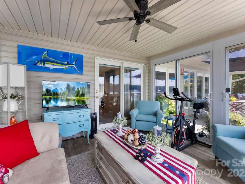 812 Bell Post Road, Belmont, NC 28012.  MLS# CAR4265548, YatesRealty ID 17523. 