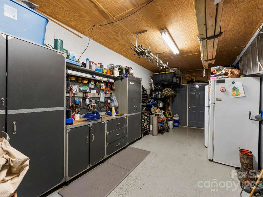 812 Bell Post Road, Belmont, NC 28012.  MLS# CAR4265548, YatesRealty ID 17523. 