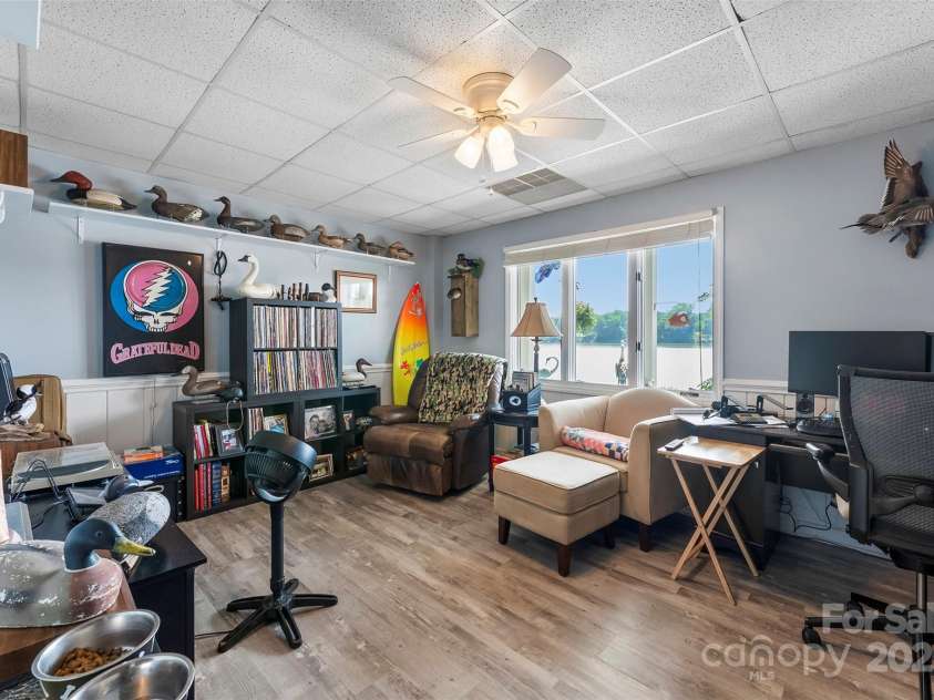 812 Bell Post Road, Belmont, NC 28012.  MLS# CAR4265548, YatesRealty ID 17523. 