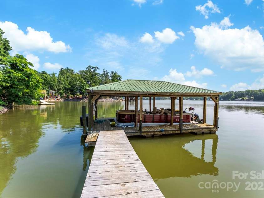 812 Bell Post Road, Belmont, NC 28012.  MLS# CAR4265548, YatesRealty ID 17523. 