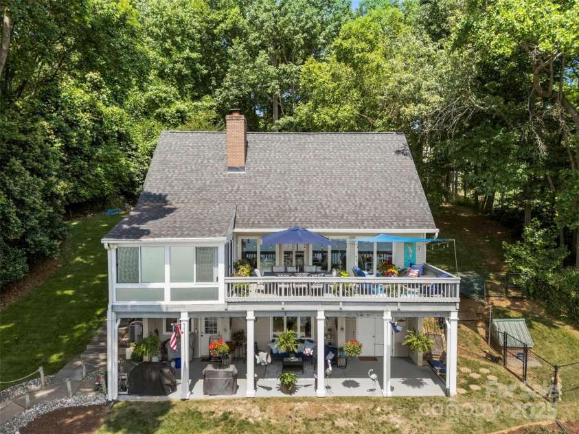 812 Bell Post Road, Belmont, NC 28012.  MLS# CAR4265548, YatesRealty ID 17523. 