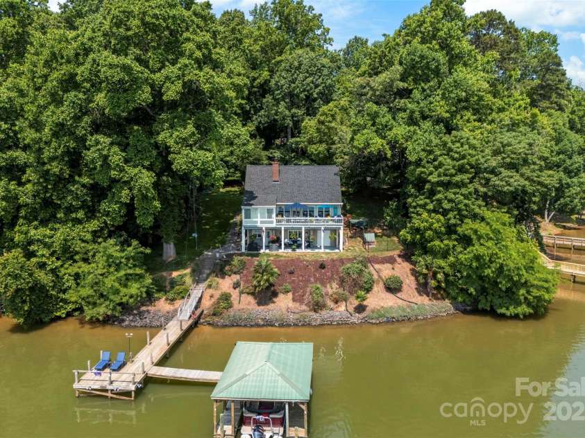 812 Bell Post Road, Belmont, NC 28012.  MLS# CAR4265548, YatesRealty ID 17523. 