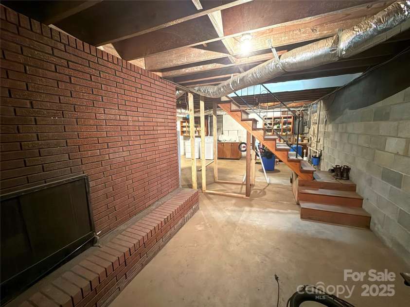 3158 Salisbury Highway, Statesville, NC 28677.  MLS# CAR4266177, YatesRealty ID 17524. 