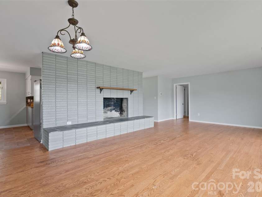 441 Mulberry Street, Clyde, NC 28721.  MLS# CAR4372989, YatesRealty ID 17525. 