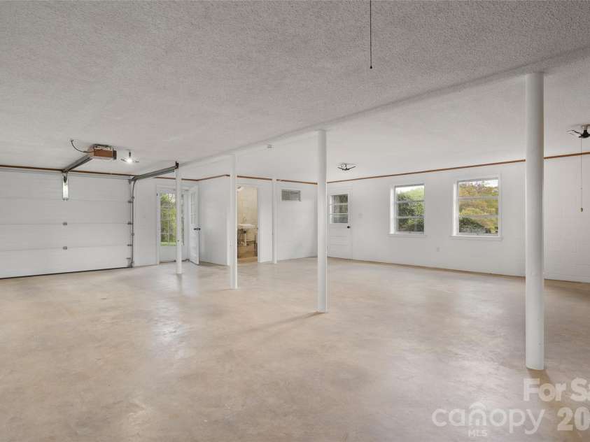 441 Mulberry Street, Clyde, NC 28721.  MLS# CAR4372989, YatesRealty ID 17525. 