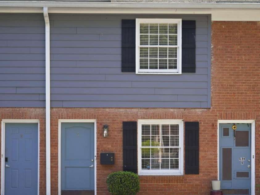 638 Chipley Avenue, Charlotte, NC 28205.  MLS# CAR4370398, YatesRealty ID 17528. 
