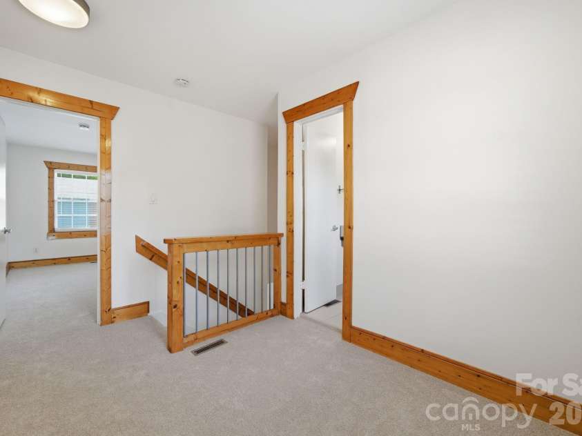 638 Chipley Avenue, Charlotte, NC 28205.  MLS# CAR4370398, YatesRealty ID 17528. 