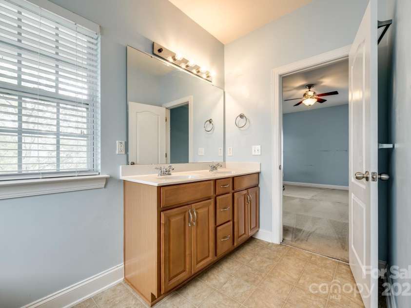 10407 Alvarado Way, Charlotte, NC 28277.  MLS# CAR4260651, YatesRealty ID 17529. 
