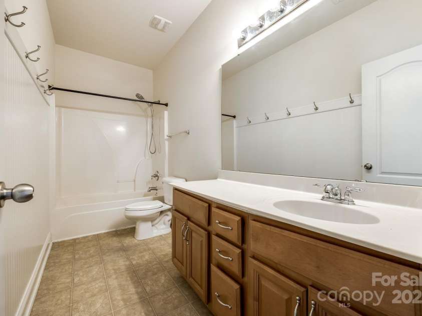 10407 Alvarado Way, Charlotte, NC 28277.  MLS# CAR4260651, YatesRealty ID 17529. 