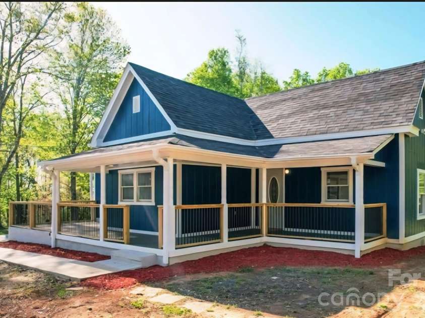 1359 Delwood Drive, Lenoir, NC 28645.  MLS# CAR4315173, YatesRealty ID 1753. 