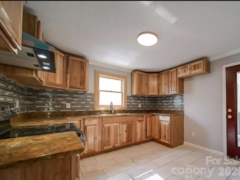 1359 Delwood Drive, Lenoir, NC 28645.  MLS# CAR4315173, YatesRealty ID 1753. 