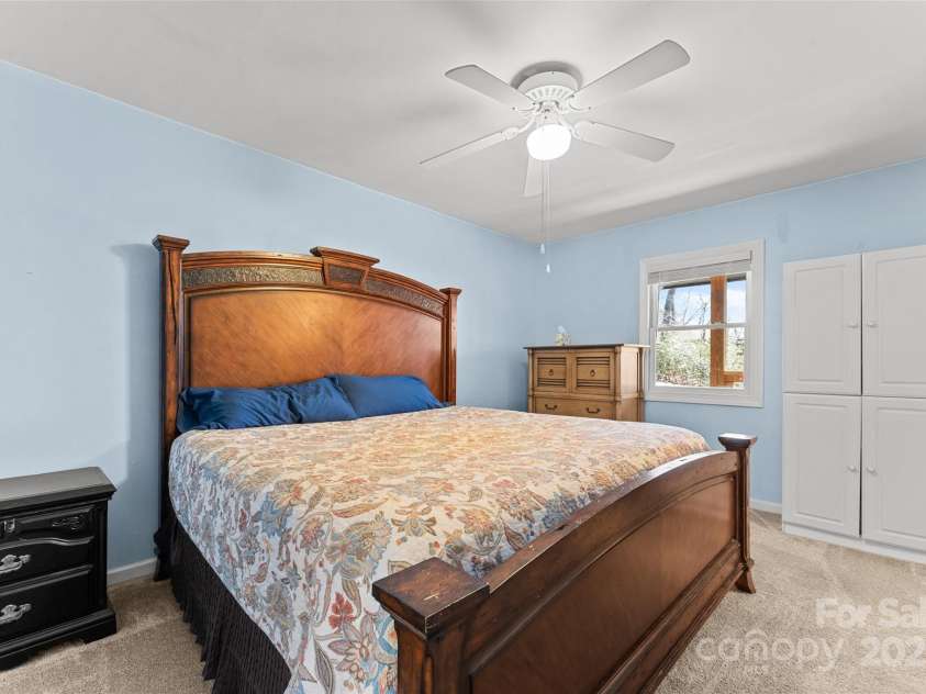 46 Wahuhu Court, Brevard, NC 28712.  MLS# CAR4241223, YatesRealty ID 1753. 