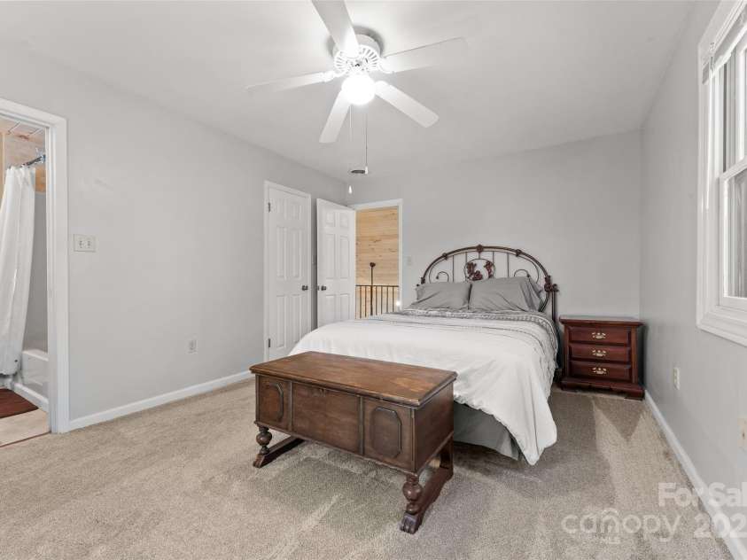 46 Wahuhu Court, Brevard, NC 28712.  MLS# CAR4241223, YatesRealty ID 1753. 