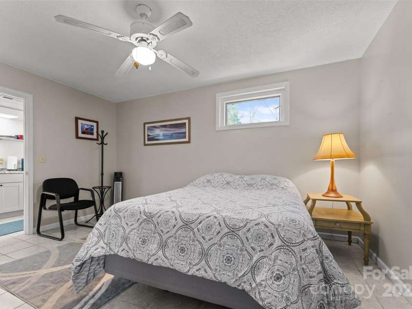 46 Wahuhu Court, Brevard, NC 28712.  MLS# CAR4241223, YatesRealty ID 1753. 