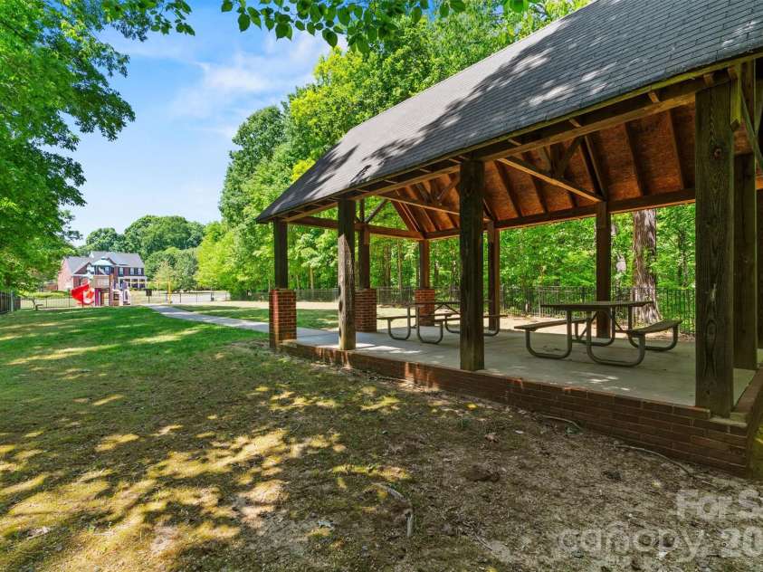 140 Foxfield Park Drive, Mooresville, NC 28115.  MLS# CAR4374750, YatesRealty ID 17530. Community Space