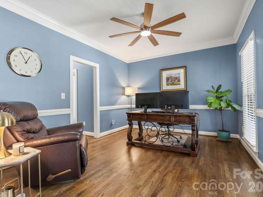 140 Foxfield Park Drive, Mooresville, NC 28115.  MLS# CAR4374750, YatesRealty ID 17530. Flex Space/ Dinning Room on Main