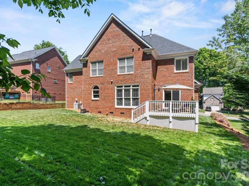 140 Foxfield Park Drive, Mooresville, NC 28115.  MLS# CAR4374750, YatesRealty ID 17530. Great Back Yard all usable space