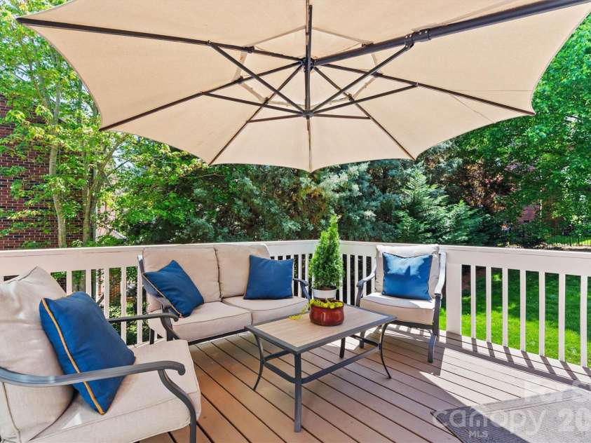 140 Foxfield Park Drive, Mooresville, NC 28115.  MLS# CAR4374750, YatesRealty ID 17530. More Space for Entertaining or Unwinding