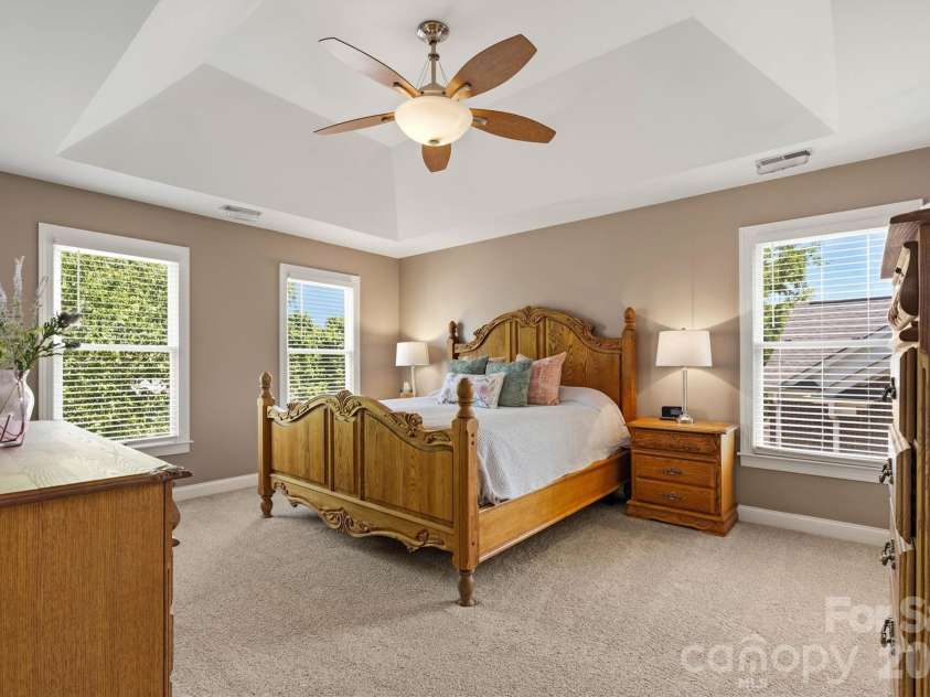 140 Foxfield Park Drive, Mooresville, NC 28115.  MLS# CAR4374750, YatesRealty ID 17530. Primary Suite Second Floor