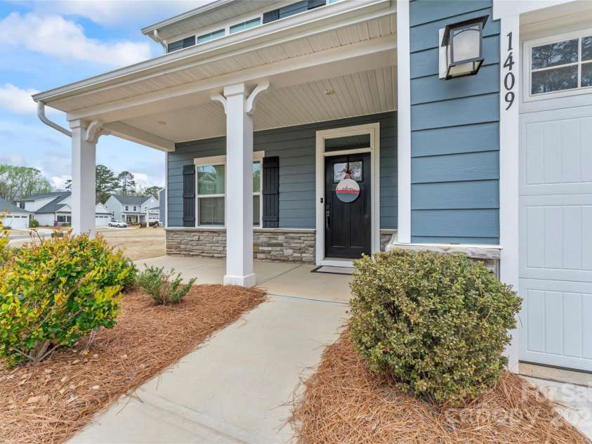 1409 Augustus Beamon Drive, Indian Trail, NC 28079.  MLS# CAR4241374, YatesRealty ID 17533. Front Porch