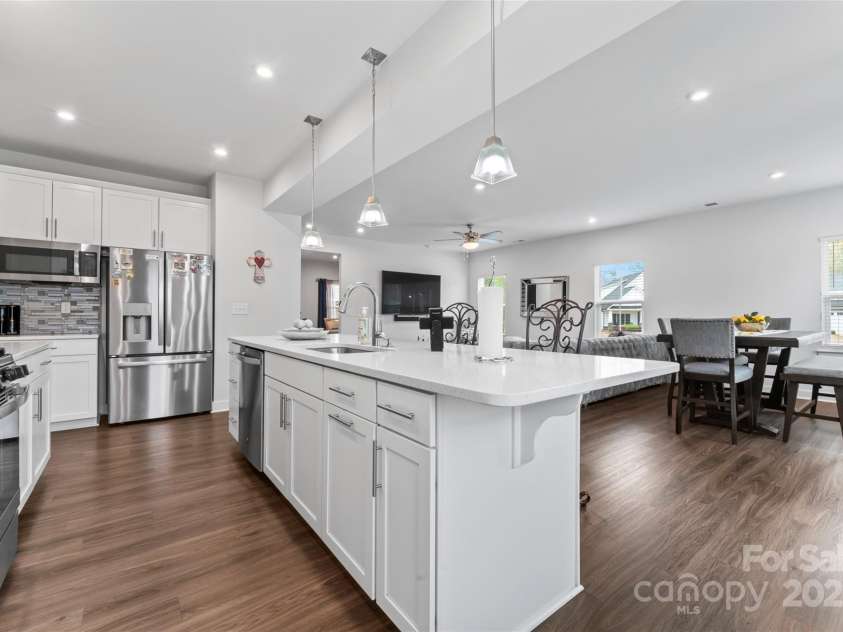 1409 Augustus Beamon Drive, Indian Trail, NC 28079.  MLS# CAR4241374, YatesRealty ID 17533. Kitchen